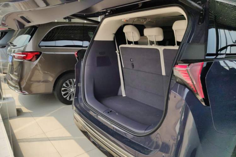 Used Buick GL8 New Energy 2026 Model Lu Zun Luxury Edition Trunk