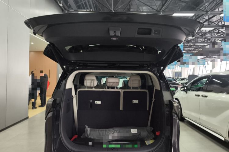 Used Buick GL8 New Energy 2026 Model Lu Zun Luxury Edition Trunk