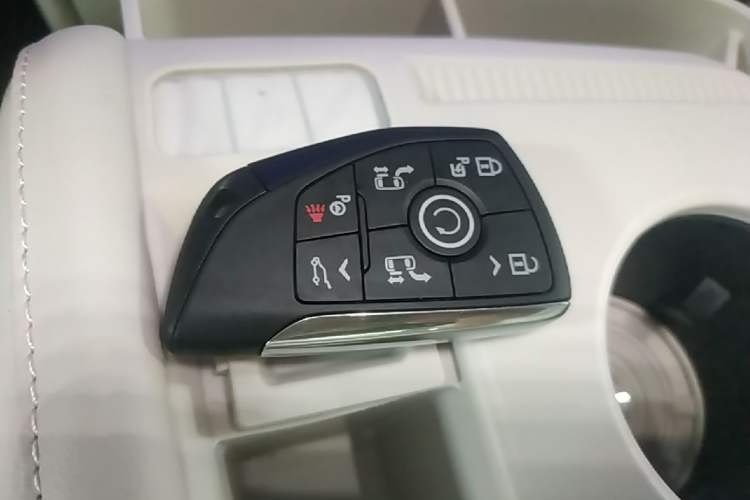 Used Buick GL8 New Energy 2026 Model Lu Zun Luxury Edition Vehicle Key