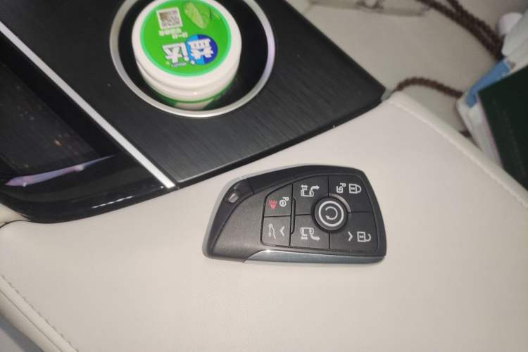 Used Buick GL8 New Energy 2026 Model Lu Zun Prestige Edition Vehicle Key