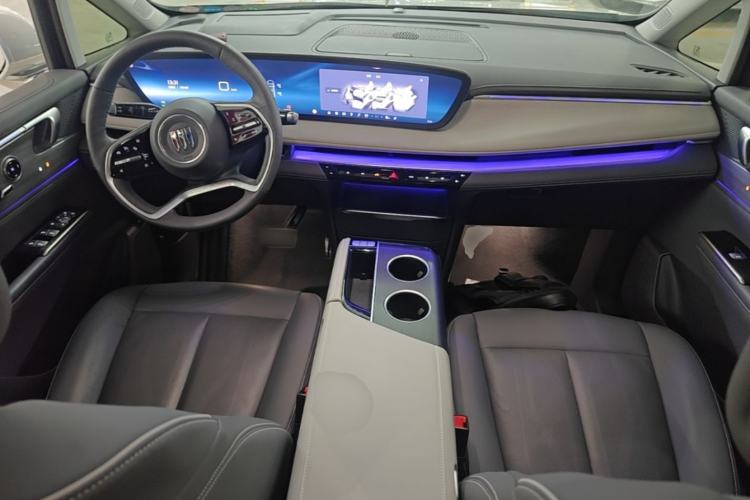 Used Buick GL8 New Energy 2026 Model Lu Zun Smart Enjoyment Edition Center Console