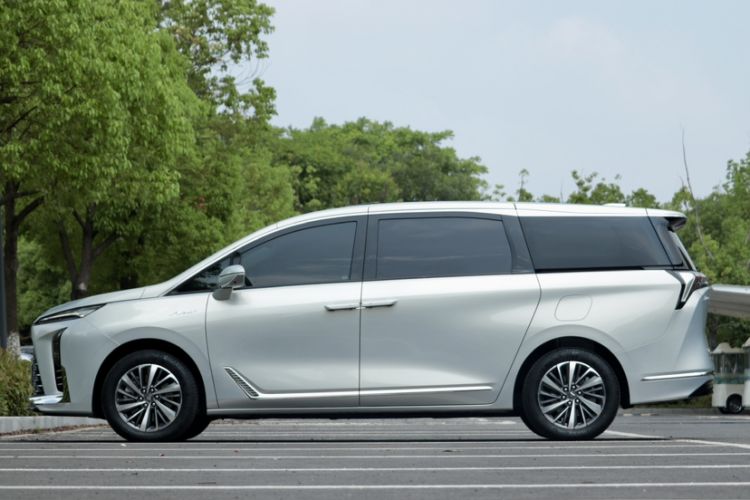 Used Buick GL8 New Energy 2026 Model Lu Zun Smart Enjoyment Edition Exterior 6