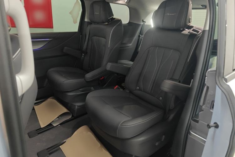 Used Buick GL8 New Energy 2026 Model Lu Zun Smart Enjoyment Edition Left Rear Seat