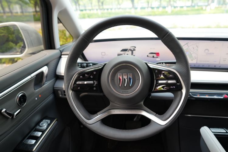 Used Buick GL8 New Energy 2026 Model Lu Zun Smart Enjoyment Edition Steering Wheel