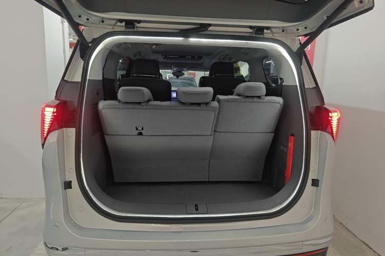 Used Buick GL8 New Energy 2026 Model Lu Zun Smart Enjoyment Edition Trunk