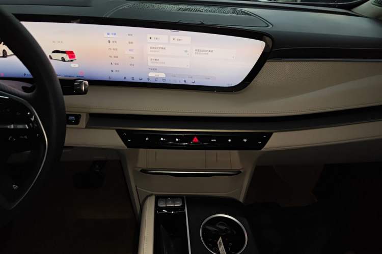 Used Buick GL8 New Energy 2026 Model Lu Zun Prestige Edition Audio And AC Panel