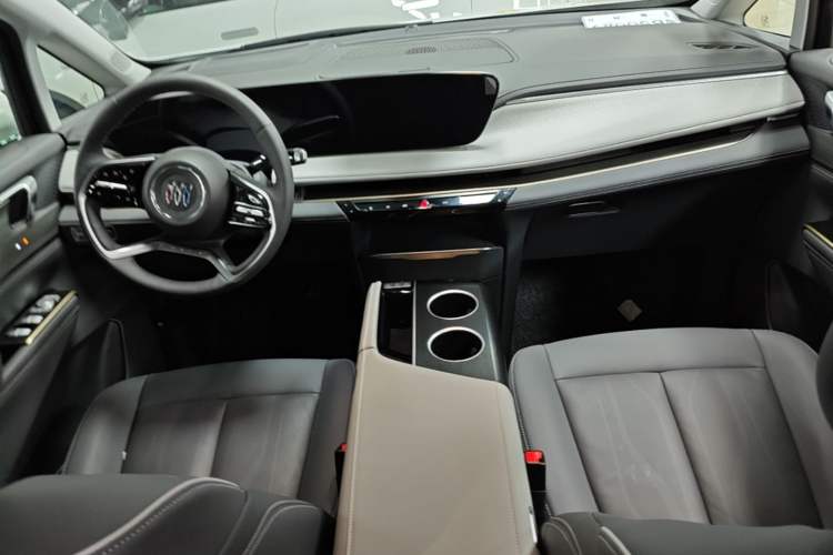 Used Buick GL8 New Energy 2026 Model Lu Zun Smart Enjoyment Edition Center Console
