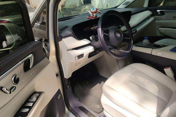 Used Buick GL8 New Energy 2026 Model Lu Zun Luxury Edition Driver Seat