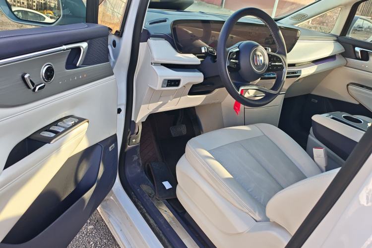 Used Buick GL8 New Energy 2026 Model Lu Zun Luxury Edition Driver Seat