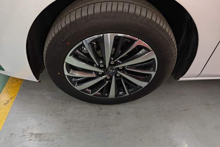 Used Buick GL8 New Energy 2026 Model Lu Zun Prestige Edition Exterior 7