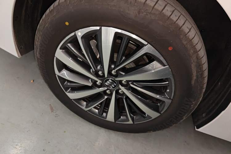 Used Buick GL8 New Energy 2026 Model Lu Zun Prestige Edition Exterior 8