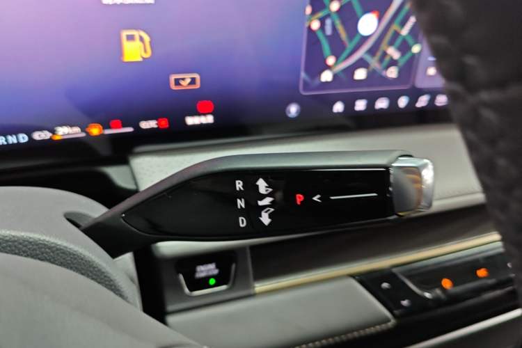 Used Buick GL8 New Energy 2026 Model Lu Zun Smart Enjoyment Edition Gear Lever
