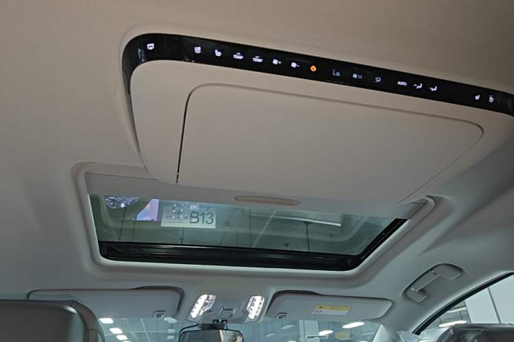 Used Buick GL8 New Energy 2026 Model Lu Zun Smart Enjoyment Edition Headliner