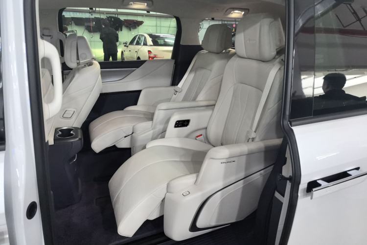 Used Buick GL8 New Energy 2026 Model Lu Zun Prestige Edition Interior 1