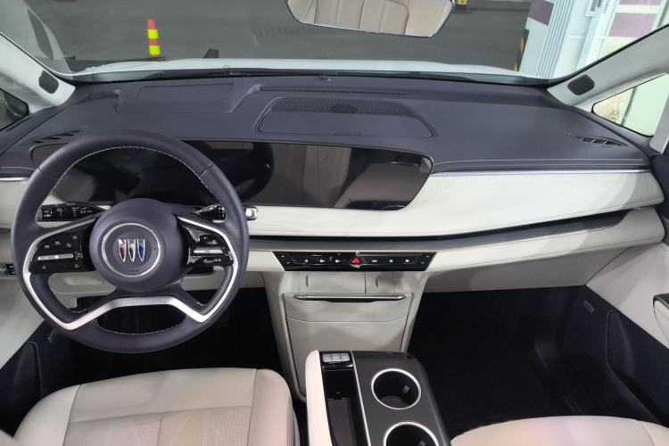 Used Buick GL8 New Energy 2026 Model Lu Zun Prestige Edition Interior 3