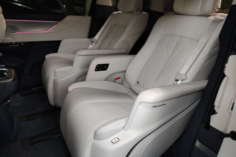 Used Buick GL8 New Energy 2026 Model Lu Zun Luxury Edition Interior 4