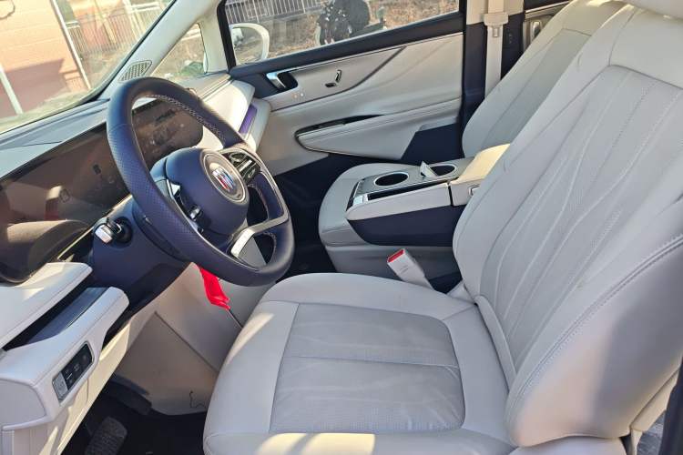 Used Buick GL8 New Energy 2026 Model Lu Zun Luxury Edition Left Front Seat