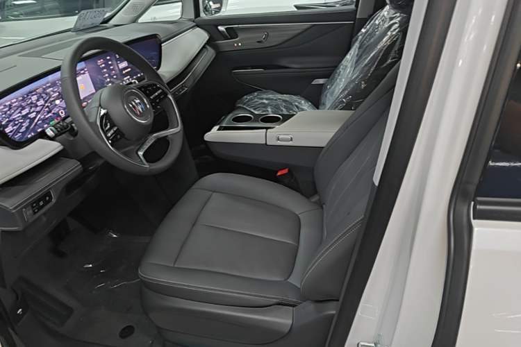 Used Buick GL8 New Energy 2026 Model Lu Zun Smart Enjoyment Edition Left Front Seat