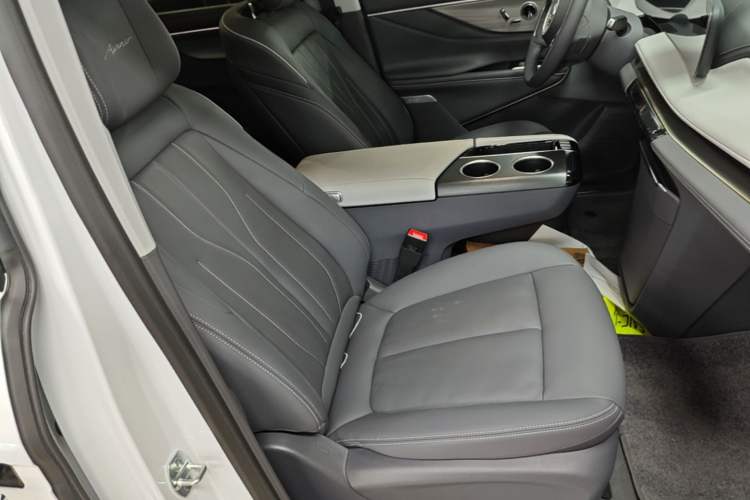 Used Buick GL8 New Energy 2026 Model Lu Zun Smart Enjoyment Edition Right Front Seat