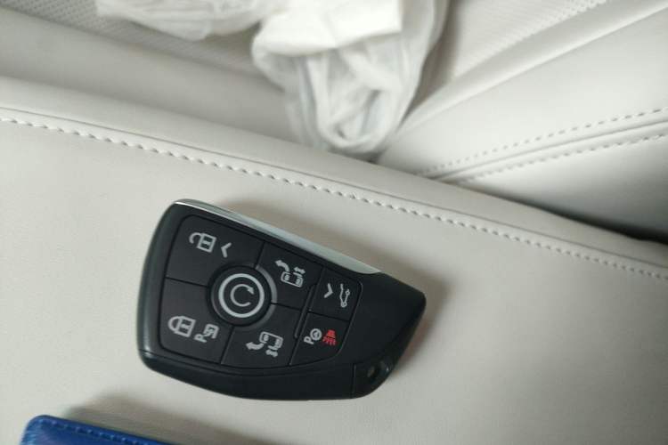 Used Buick GL8 New Energy 2026 Model Lu Zun Luxury Edition Vehicle Key