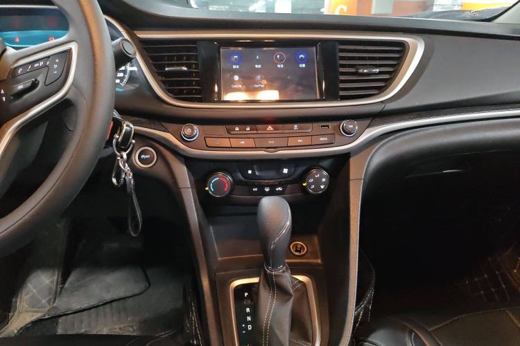 Used Buick GT 2021 Revised Version Flagship 1.5L Automatic Elite Edition Audio And AC Panel