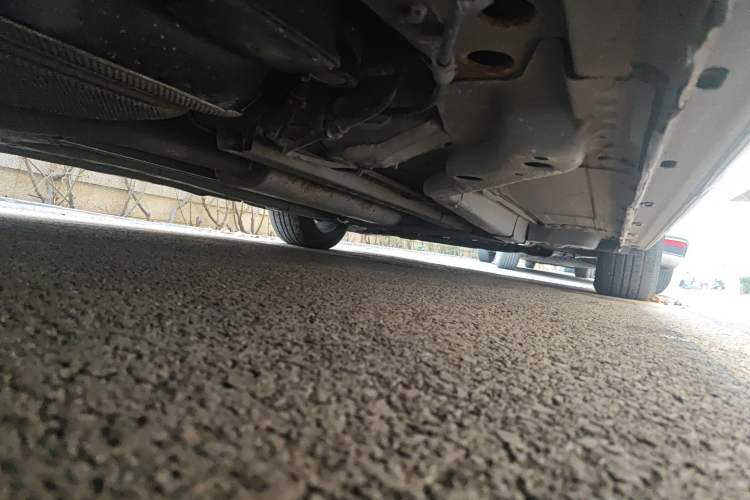 Used Buick GT 2010 GT 1.6L Manual Entry-Level Model Chassis Rear Right
