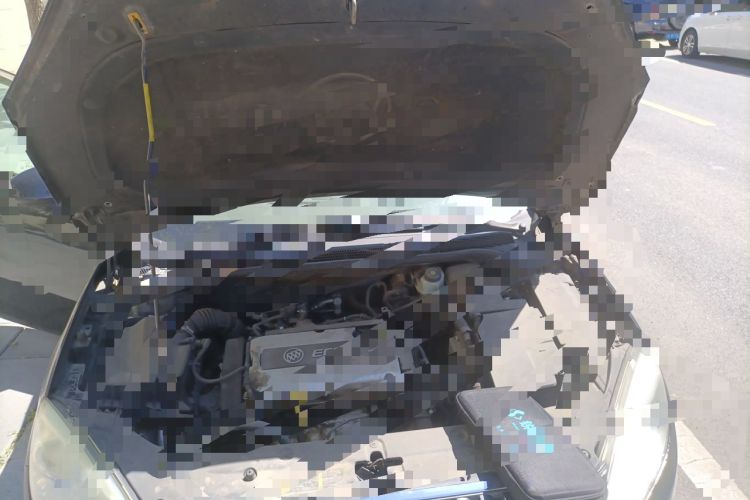 Used Buick GT 2010 GT 1.6L Manual Entry-Level Model Engine Bay
