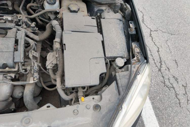 Used Buick GT 2010 GT 1.6L Manual Entry-Level Model Engine Bay Left