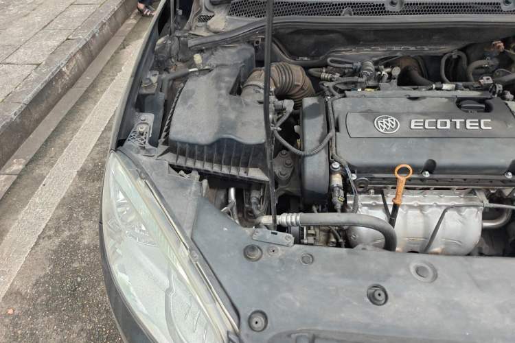 Used Buick GT 2010 GT 1.6L Automatic Fashion Edition Engine Bay Right