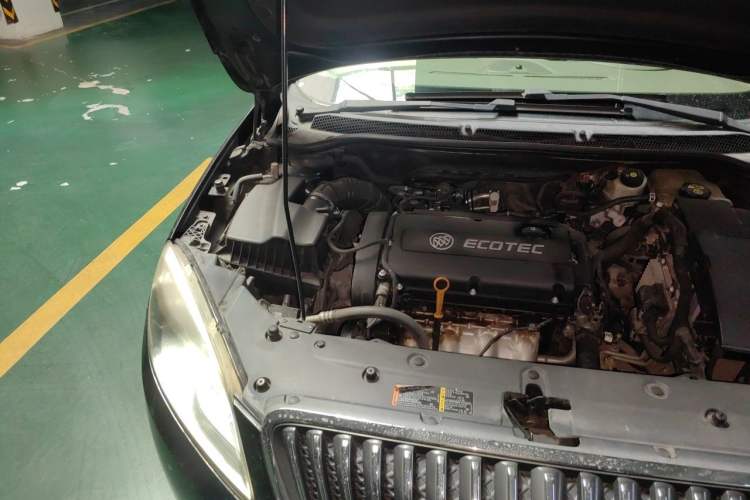 Used Buick GT 2010 GT 1.6L Automatic Fashion Edition Engine Bay Right