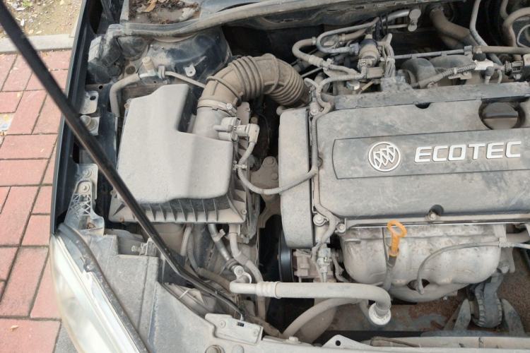 Used Buick GT 2010 GT 1.6L Manual Entry-Level Model Engine Bay Right