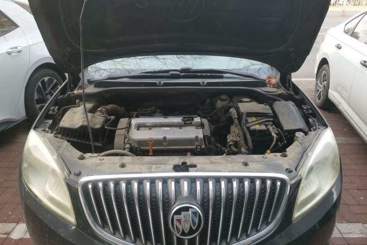 Used Buick GT 2010 GT 1.6L Manual Entry-Level Model Engine Bay