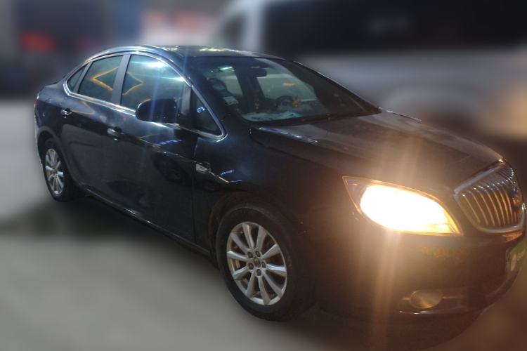Used Buick GT 2010 GT 1.6L Manual Entry-Level Model Front Right 45 Deg