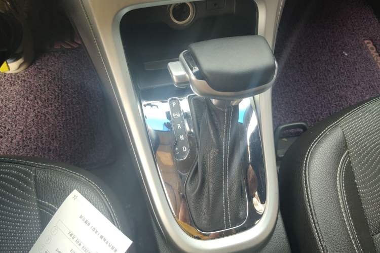 Used Buick GT 2010 XT 1.6T Fashion Sport Edition Gear Lever
