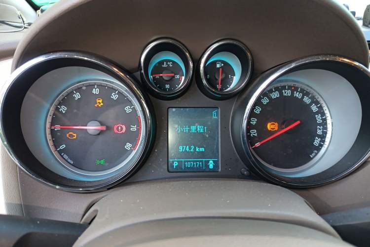 Used Buick GT 2010 GT 1.8L Automatic Luxury Edition Instrument Cluster