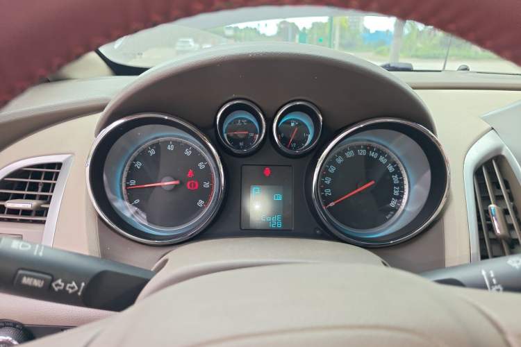 Used Buick GT 2010 GT 1.6L Automatic Fashion Edition Instrument Cluster