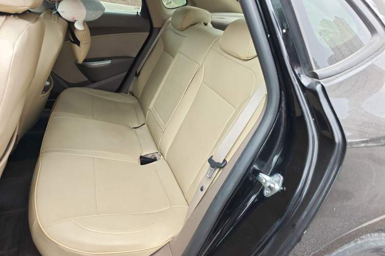 Used Buick GT 2010 GT 1.6L Automatic Fashion Edition Left Rear Seat