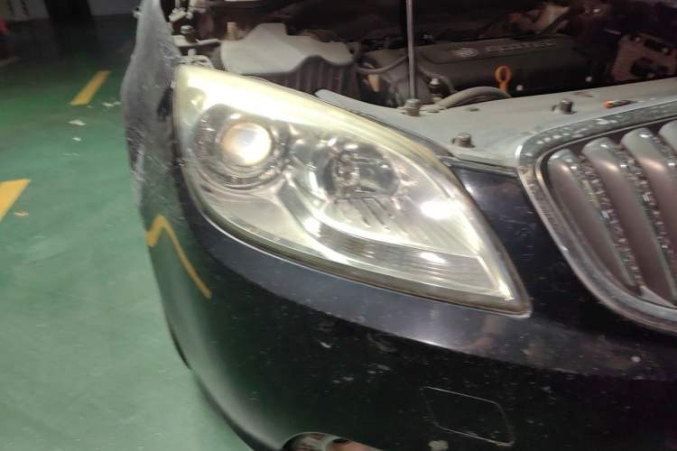 Used Buick GT 2010 GT 1.6L Automatic Fashion Edition Right Front Headlight