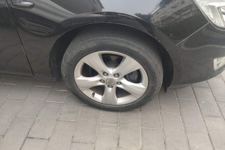 Used Buick GT 2010 XT 1.6T Fashion Sport Edition Right Front Wheel Hub