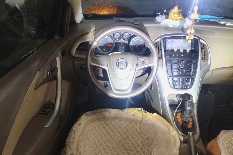 Used Buick GT 2010 GT 1.6L Manual Entry-Level Model Steering Wheel