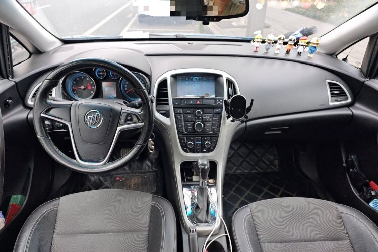 Used Buick GT 2010 GT 1.6T Fashion Sport Edition Center Console