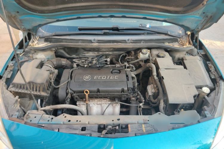 Used Buick GT 2010 XT 1.6L Automatic Fashion Edition Engine Bay