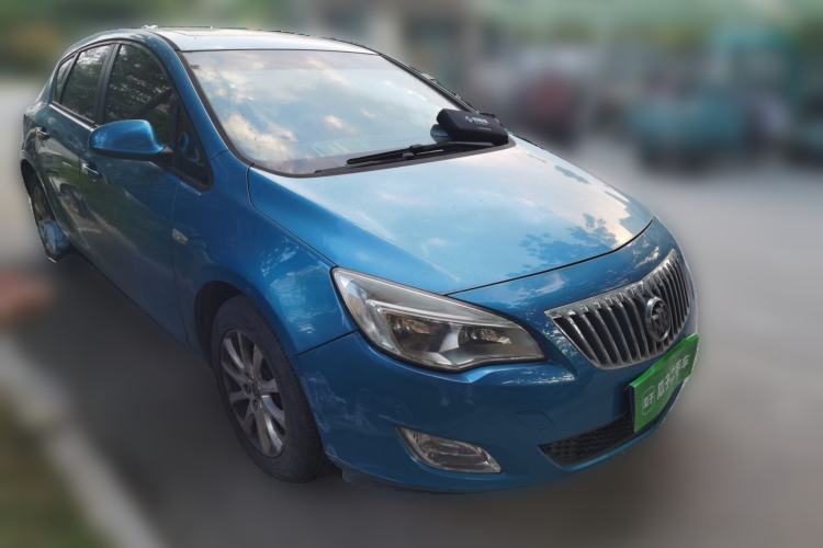 Used Buick GT 2010 XT 1.8L Automatic Fashion Edition Front Right 45 Deg