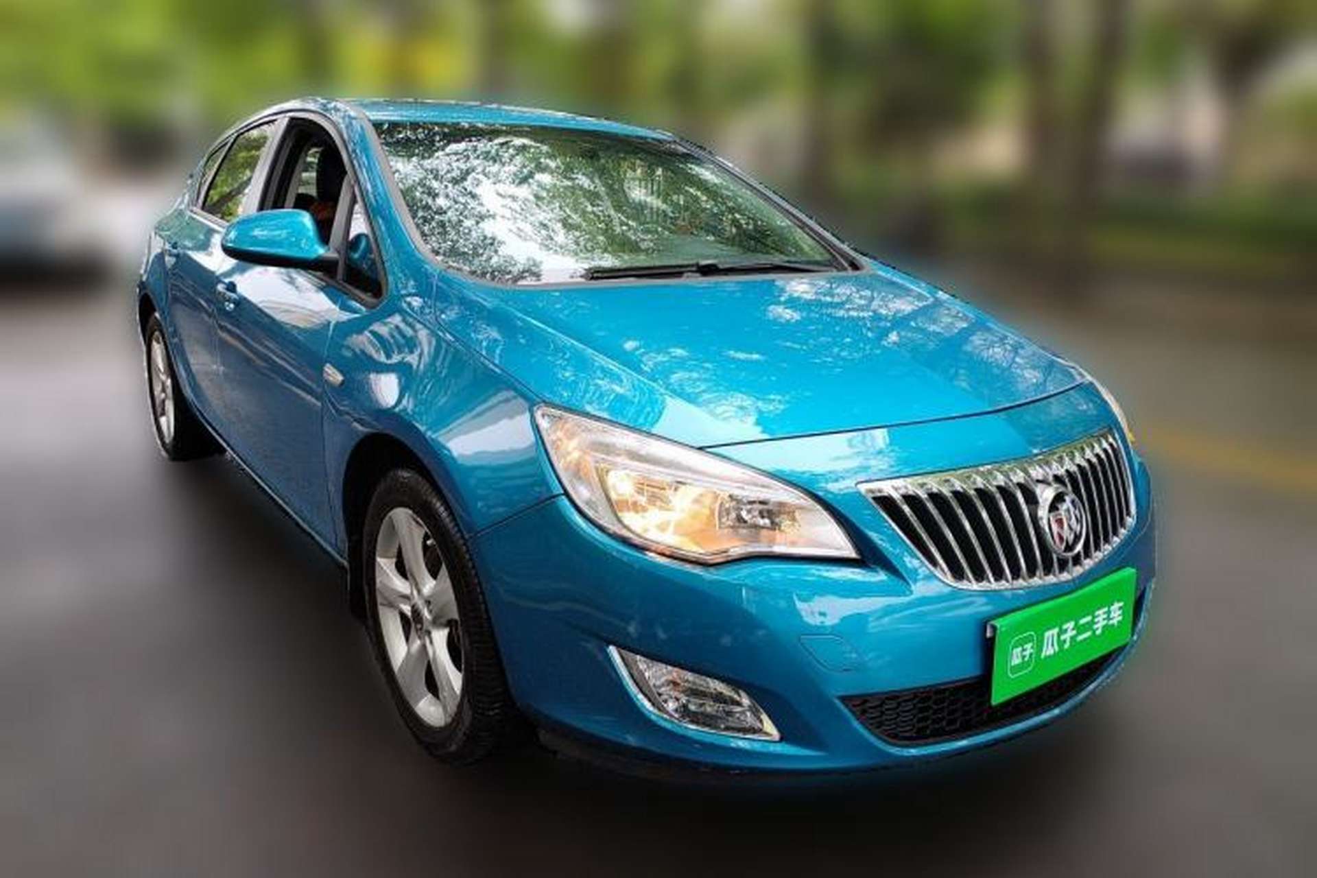 Used Buick GT 2010 XT 1.6L Automatic Fashion Edition Front Right 45 Deg