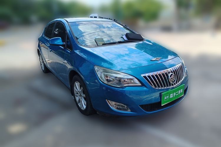 Used Buick GT 2010 XT 1.6L Automatic Fashion Edition Front Right 45 Deg