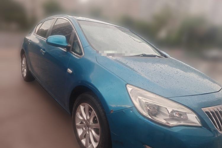 Used Buick GT 2010 XT 1.6L Automatic Fashion Edition Front Right 45 Deg