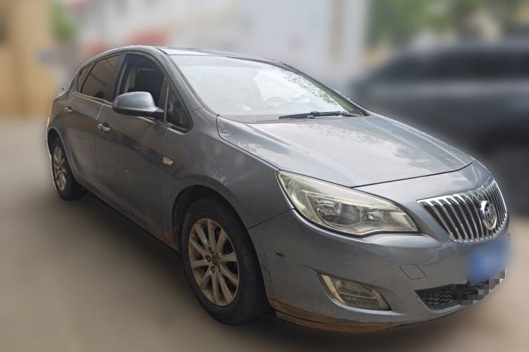 Used Buick GT 2010 XT 1.6L Automatic Fashion Edition Front Right 45 Deg