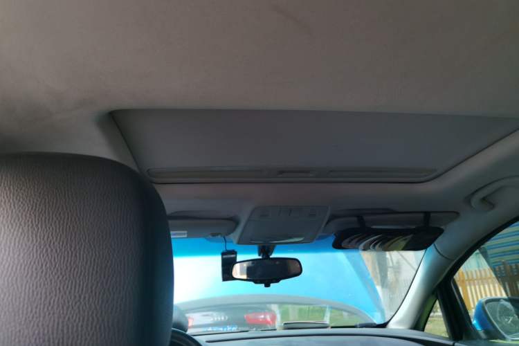 Used Buick GT 2010 XT 1.8L Automatic Fashion Edition Headliner