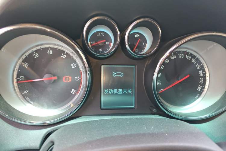 Used Buick GT 2010 XT 1.8L Automatic Deluxe Edition Instrument Cluster