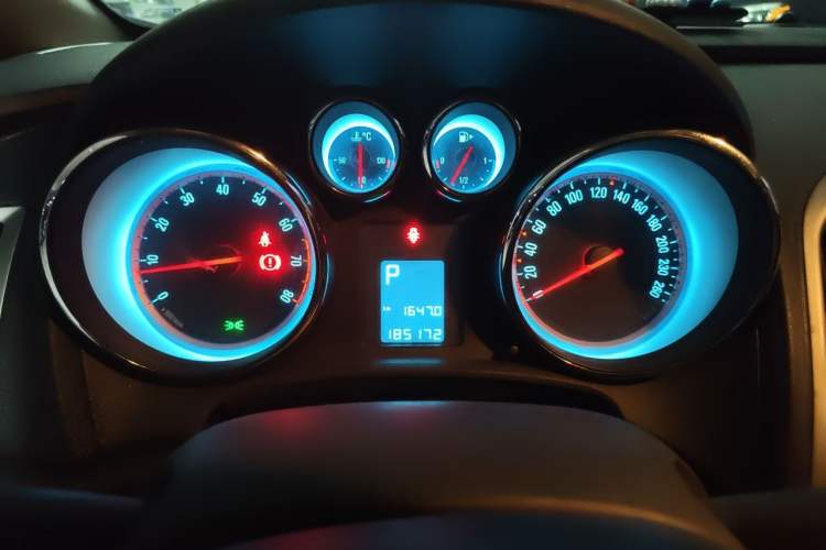 Used Buick GT 2010 XT 1.8L Automatic Fashion Edition Instrument Cluster